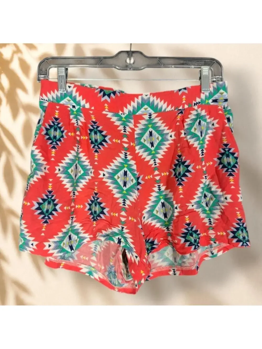 Adrienne Shorts Women M Medium Red Geometric High Rise Chino Pockets Pull On